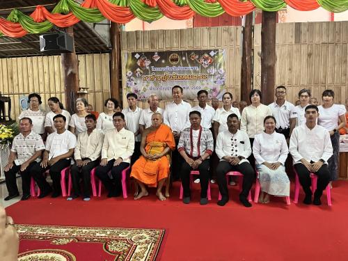 พช.เมืองกำแพงเพชร ร่วมทำบุญวันธรรมสวนะ ณ วัดอุทุมพร มุ่งสืบสานวัฒนธรรมประเพณีทางพระพุทธศาสนา